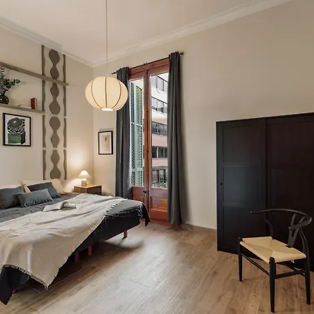 Kusku - 3 Bedrooms And Balcony In Eixample Dreta 아파트