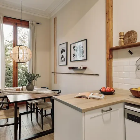 Kusku - 3 Bedrooms And Balcony In Eixample Dreta דירה
