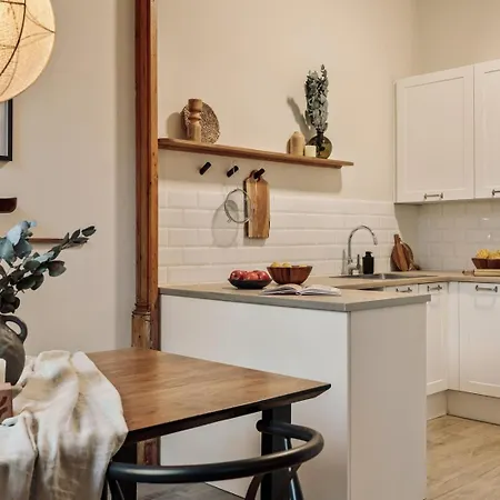 Kusku - 3 Bedrooms And Balcony In Eixample Dreta דירה *
