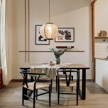 Kusku - 3 Bedrooms And Balcony In Eixample Dreta *